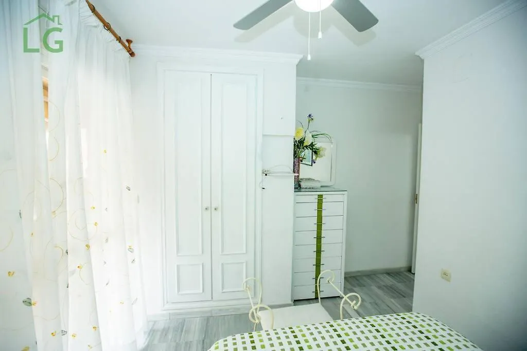 Aguamarina Apt Almunecar 0*,